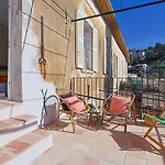 Σπίτι διακοπών Entire Village 7br 15 Guests *