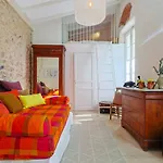 Entire Village 7br 15 Guests * Ollioules