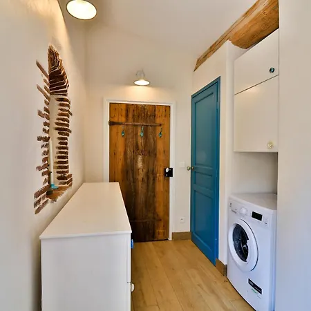 Semesterbostad Entire Village Home 7Br 15 Guests Beach