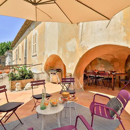 Semesterbostad Entire Village Home 7Br 15 Guests Beach *