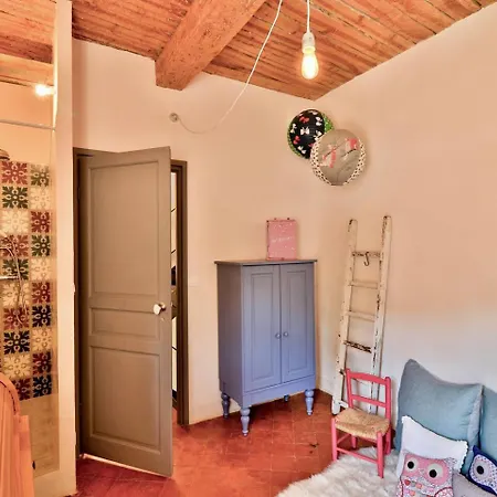 Entire Village 7br 15 Guests * Ollioules
