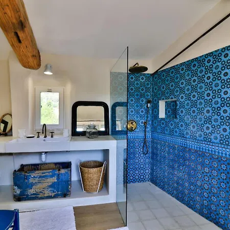 Entire Village 7br 15 Guests * Ollioules