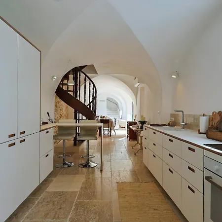 Entire Village 7br 15 Guests * Ollioules