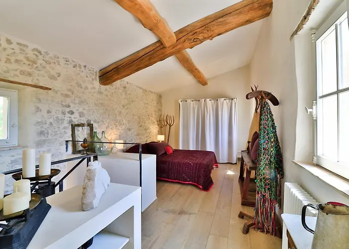 Entire Village 7br 15 Guests بيت للعطل أوليوليه