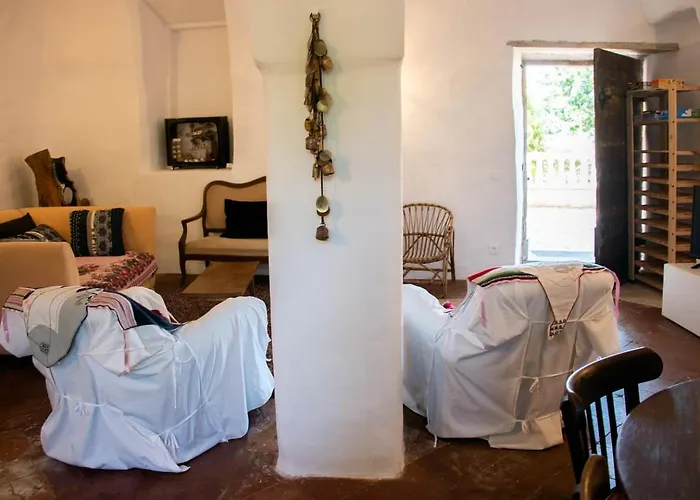 بيت للعطل Entire Village 7br 15 Guests *