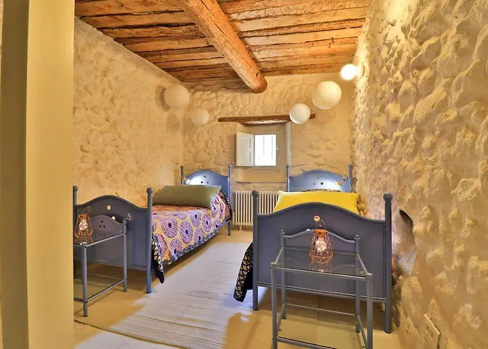 Entire Village 7br 15 Guests بيت للعطل *