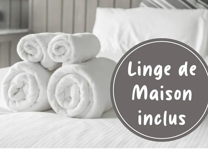 Entire Village 7br 15 Guests بيت للعطل أوليوليه