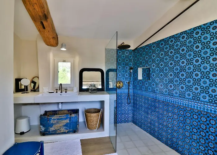 Entire Village 7br 15 Guests * أوليوليه
