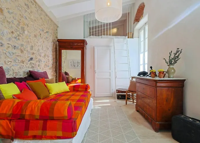 Entire Village 7br 15 Guests * أوليوليه