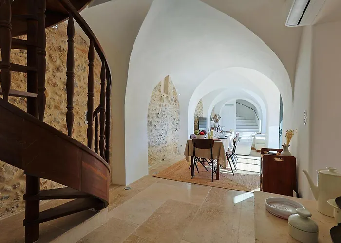Entire Village 7br 15 Guests بيت للعطل أوليوليه